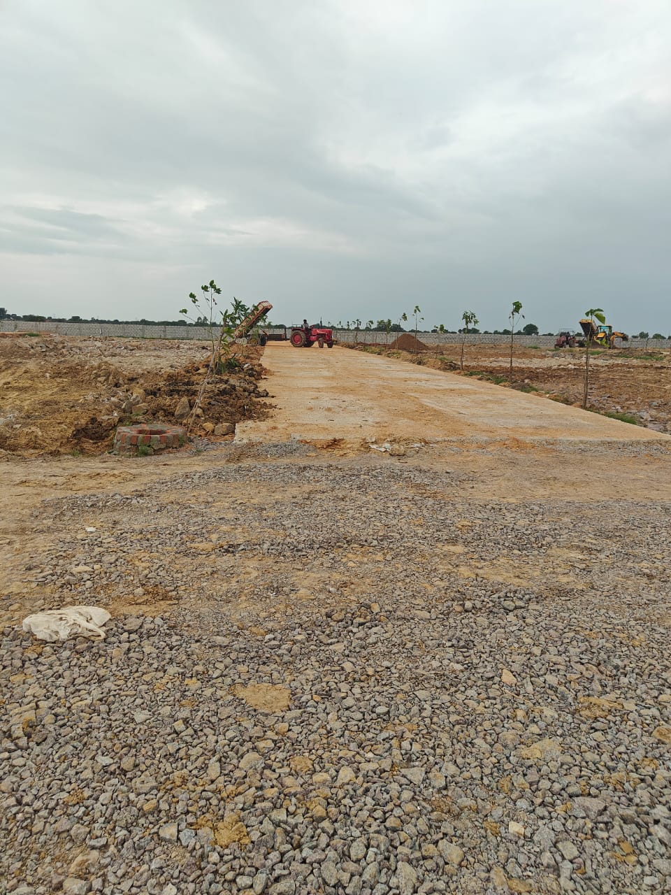 Plot For Sale in Hampton Palm Sangareddy 
