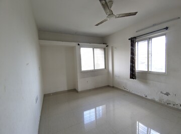 Room in 2 BHK Apartment at Keshav Nagar – for Rent
