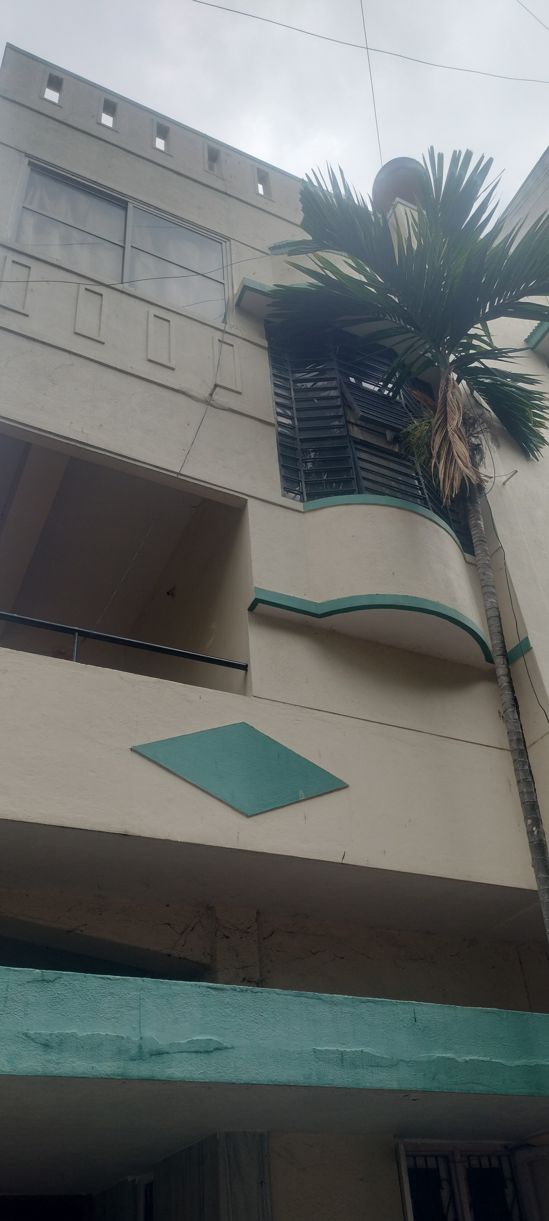 5 BHK Independent House For Sale in Ln Prapertey 