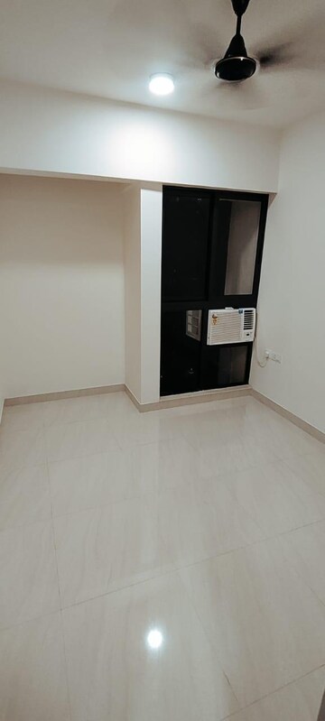 Room in 1 BHK Apartment at Lodha Quality Home Tower 5, Majiwada – for Rent