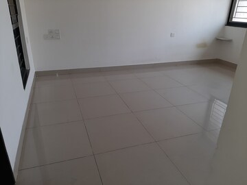 Room in 2 BHK Apartment at Nanded Lalit, Sinhagad Road – for Rent