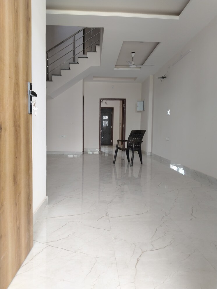 Room, jagatpura 3 Bedroom 100 Sq.Yd. Villa In Jagatpura Jaipur 9124811