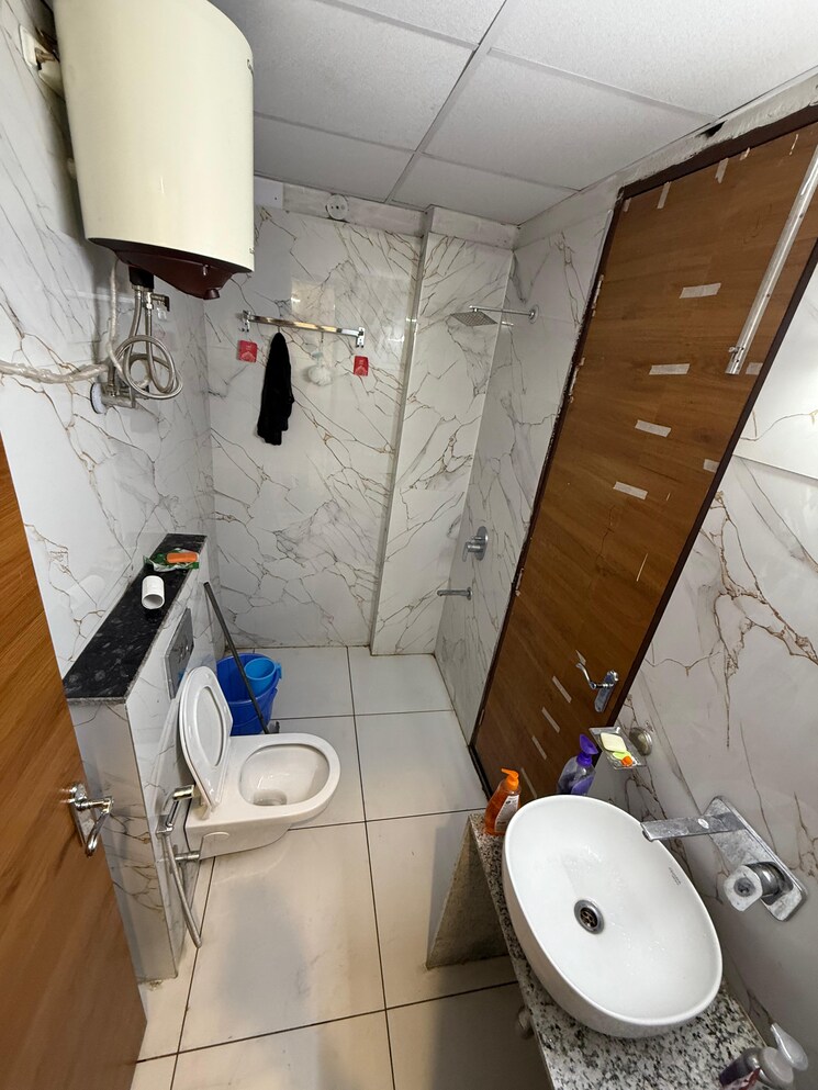 Team Area, sector 40 3 Bedroom 1750 Sq.Ft. Builder Floor In Sector 40 Gurgaon 9124823