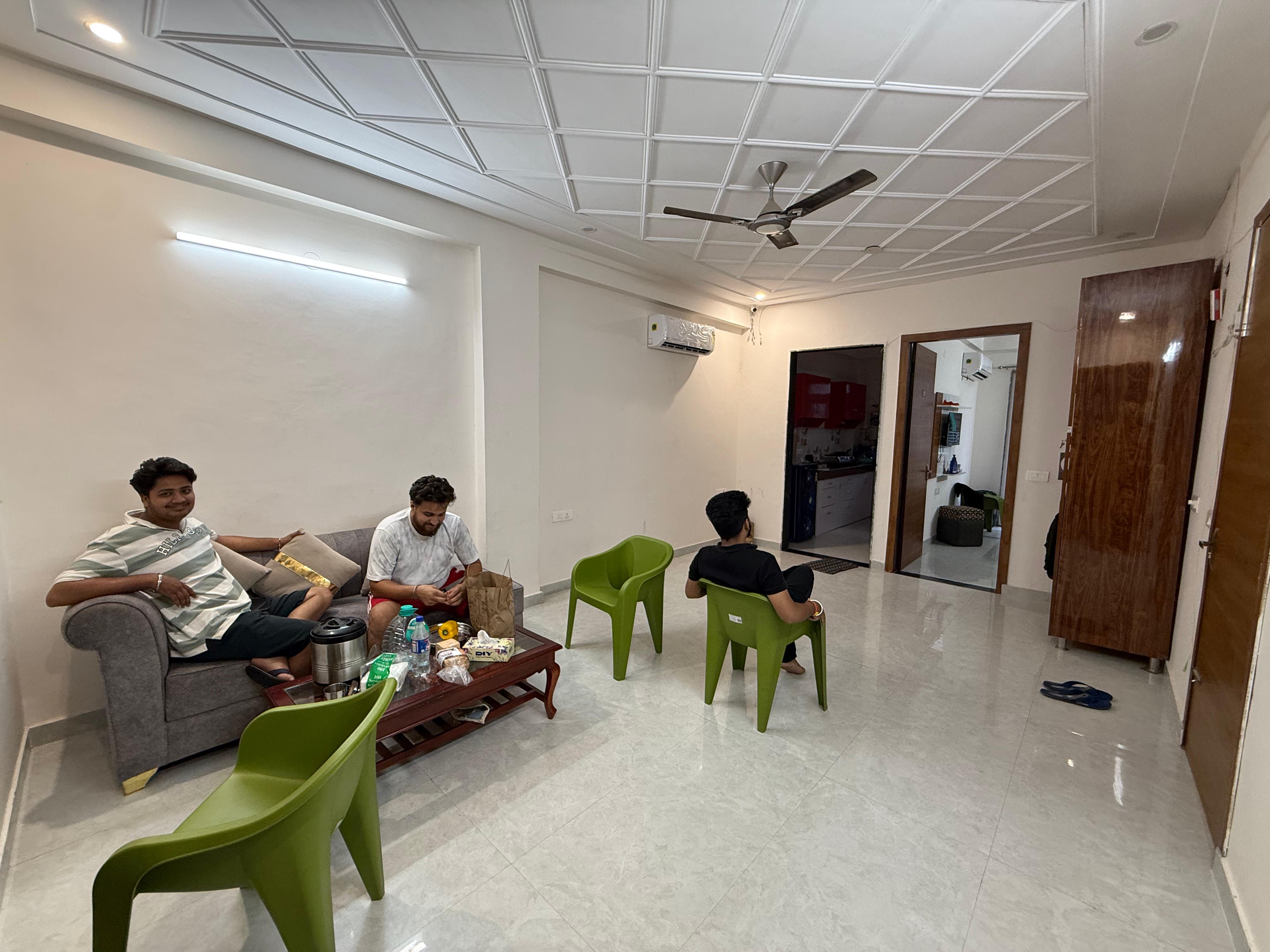 3 BHK Builder Floor For Rent in C Block 