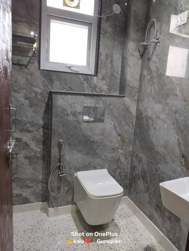 Bathroom, sector 40 Studio 639 Sq.Ft. Builder Floor In Sector 40 Gurgaon 9124833