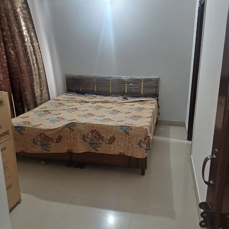 Living Room, penta-homes 2 Bedroom 1300 Sq.Ft. Apartment In Vip Road Zirakpur 9124841