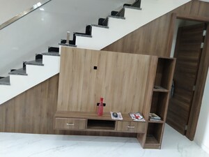 Furnished Amenities in 3 BHK Villa at Malviya Nagar – for Sale