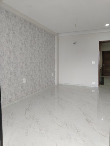 Room in 3 BHK Villa at Malviya Nagar – for Sale