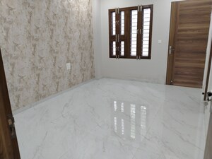 Room in 3 BHK Villa at Malviya Nagar – for Sale