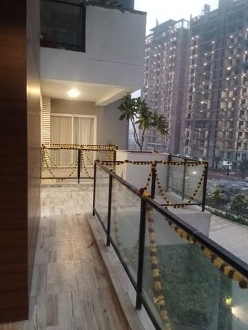 Balcony in 3 BHK Apartment at Gomti Nagar – for Rent