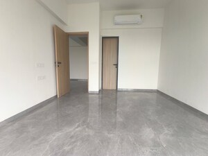 Room in 3 BHK Apartment at Kukreja Golf Scappe, Chembur – for Sale