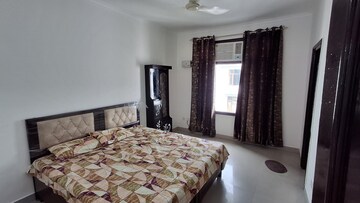 Bedroom in 2 BHK Apartment at Penta Homes, Vip Road – for Rent