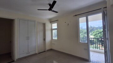 Room in 3 BHK Apartment at Highland Park Chandigarh, Bhabat – for Rent