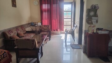 Living Room in 3 BHK Builder Floor at Ansal Plaza Sector-23, Sector 23 – for Rent