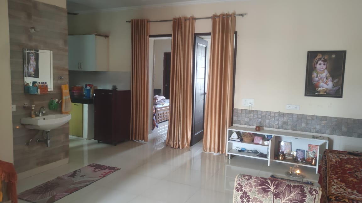 3 BHK + Pooja Room Builder Floor For Rent in Ansal Plaza Sector-23