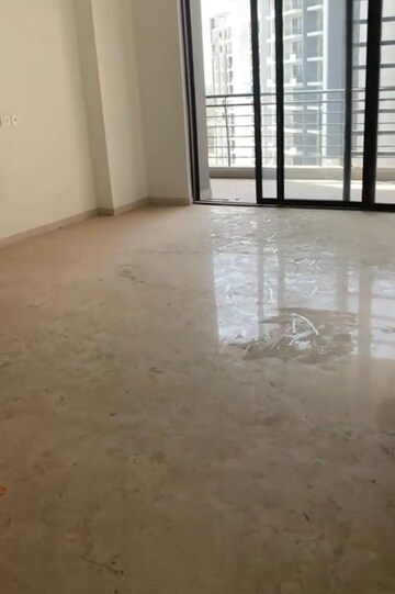 Room in 4 BHK Apartment at Godrej Icon, Sector 88a – for Sale