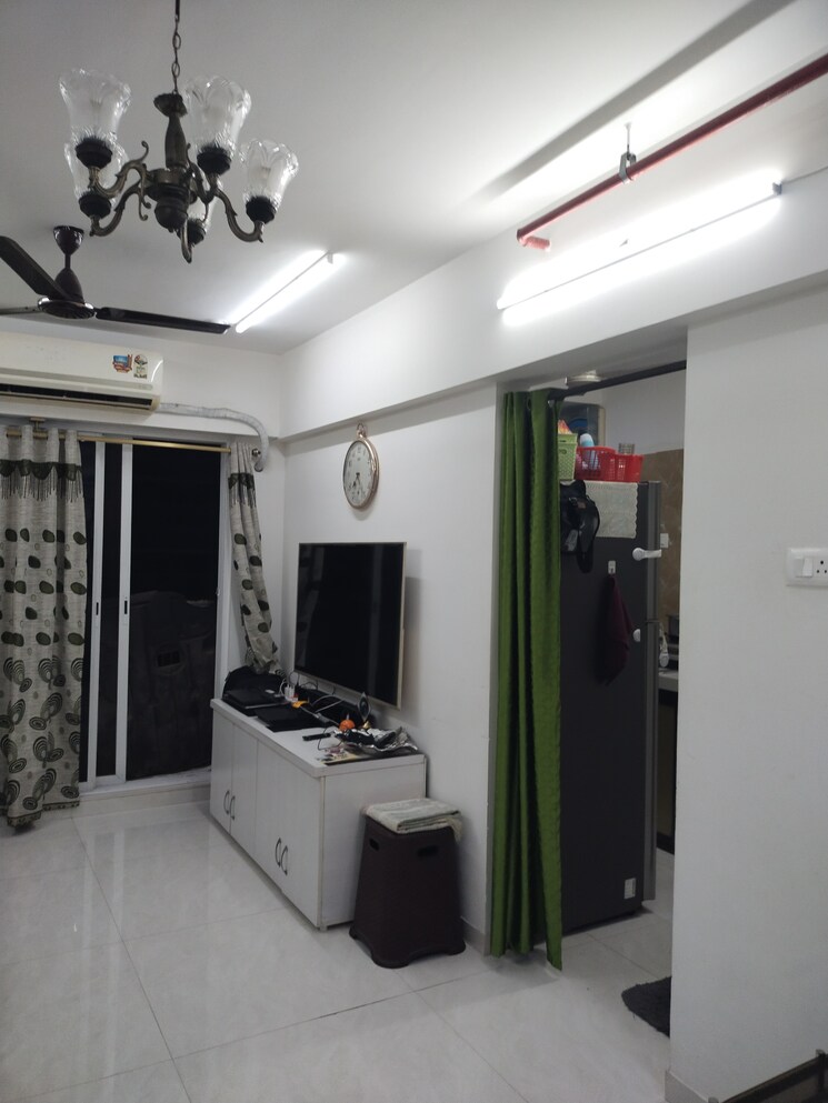  Parking, sayba-opal 1 Bedroom 400 Sq.Ft. Apartment In Kurla East Mumbai 9124960