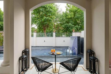 Balcony in 6 BHK Independent House at Dlf Phase I – for Sale