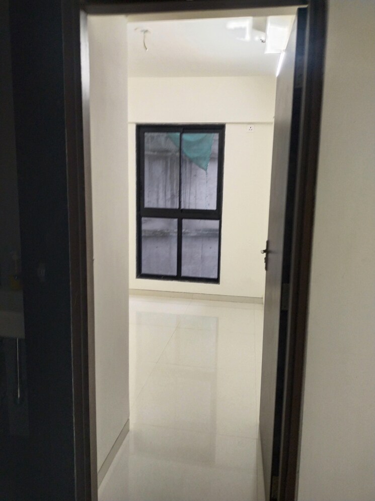 Room, kurla east 1.5 Bedroom 513 Sq.Ft. Apartment In Kurla East Mumbai 9124970