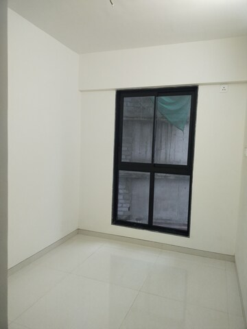 Room in 1.5 BHK Apartment at Kurla East – for Rent