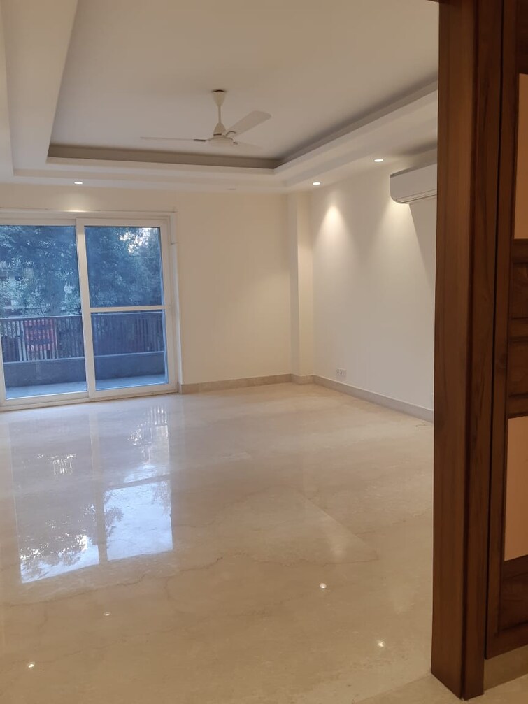 Cover Image, greater kailash ii 3 Bedroom 2250 Sq.Ft. Builder Floor In Greater Kailash ii Delhi 9124980