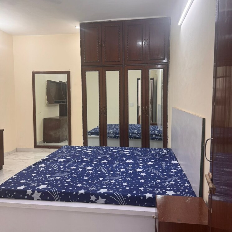 Bedroom, dlf-city-court 1 Bedroom 1000 Sq.Ft. Builder Floor In Garden Estate Gurgaon 9125075