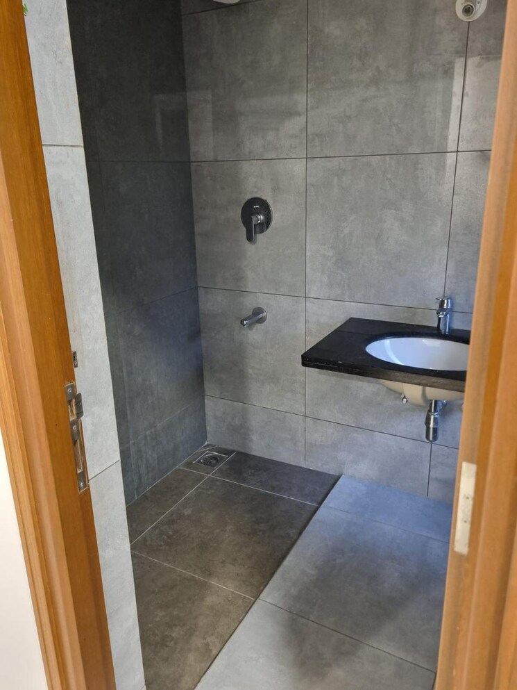 Bathroom, aparna-sarovar-zenith 3 Bedroom 1875 Sq.Ft. Apartment In Nallagandla Hyderabad 9125066