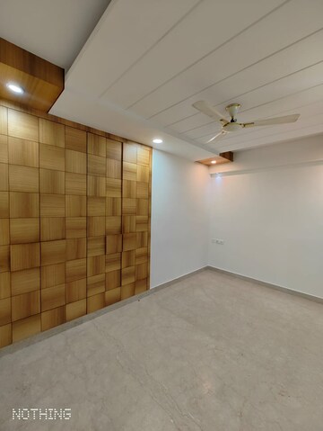 Room in 3 BHK Builder Floor at Saket – for Rent