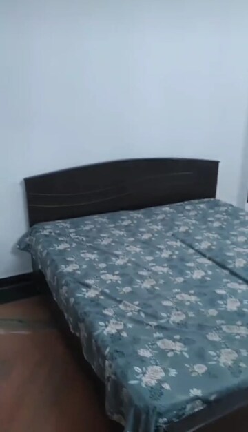 Bedroom in 2 BHK Builder Floor at Sector 46 – for Rent