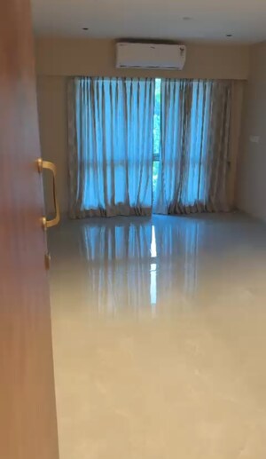 Room in 2 BHK Apartment at Shiv Shakti Tower 28, Malad East – for Sale