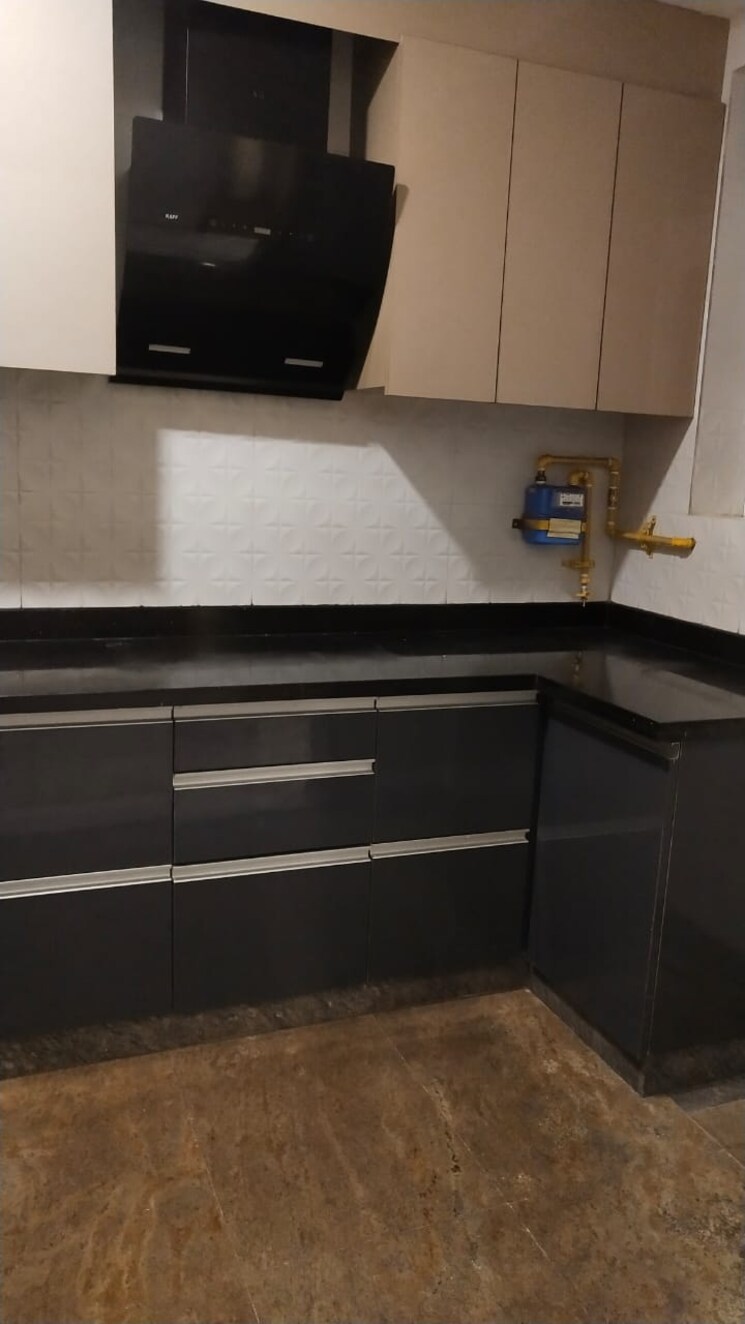 Kitchen, chittaranjan park 3 Bedroom 1450 Sq.Ft. Builder Floor In Chittaranjan Park Delhi 9125077