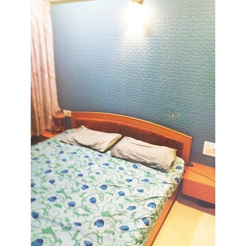 Furnished Amenities in 3 BHK Apartment at Andheri West – for Rent