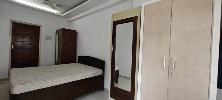 Room, andheri west 2 Bedroom 700 Sq.Ft. Apartment In Andheri West Mumbai 9125111