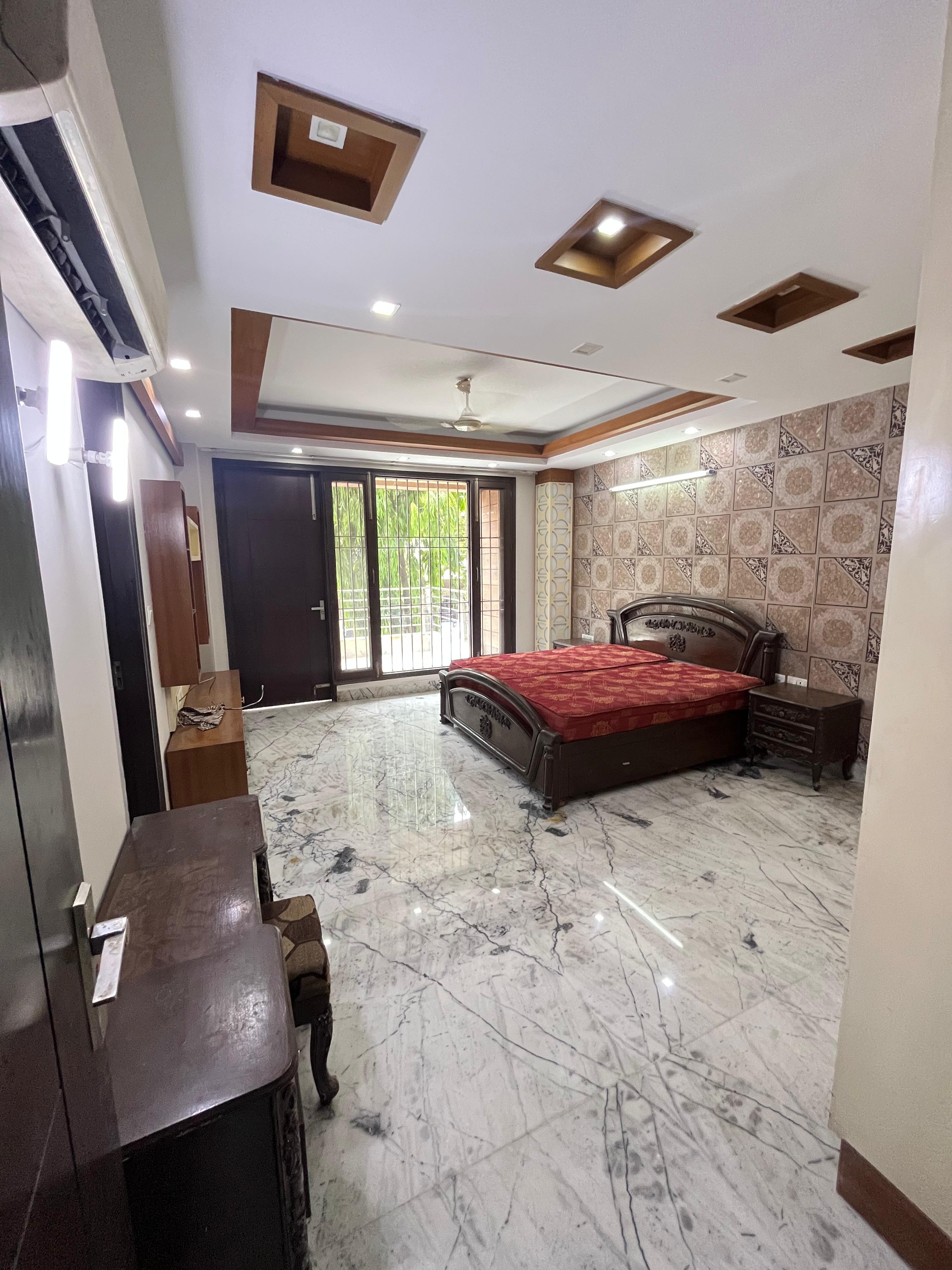 4 BHK Builder Floor For Rent in Builder Floor 