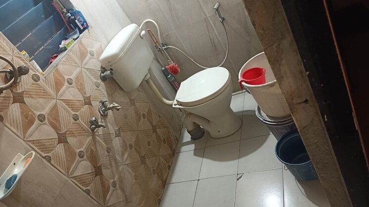 Bathroom, jay-vijay-nagari-phase-2 2 Bedroom 850 Sq.Ft. Apartment In Nalasopara West Palghar 9125122