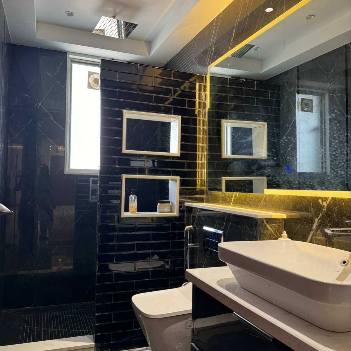 3 BHK + Pooja Room Builder Floor For Rent in Vasant Kunj