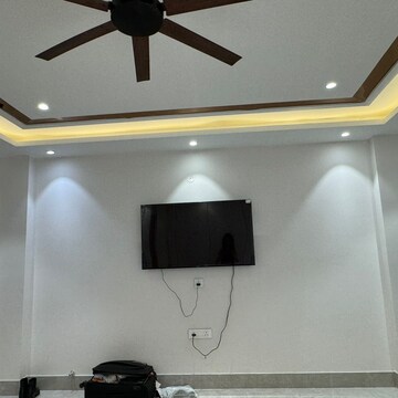 Furnished Amenities in 3 BHK Builder Floor at Vasant Kunj – for Rent