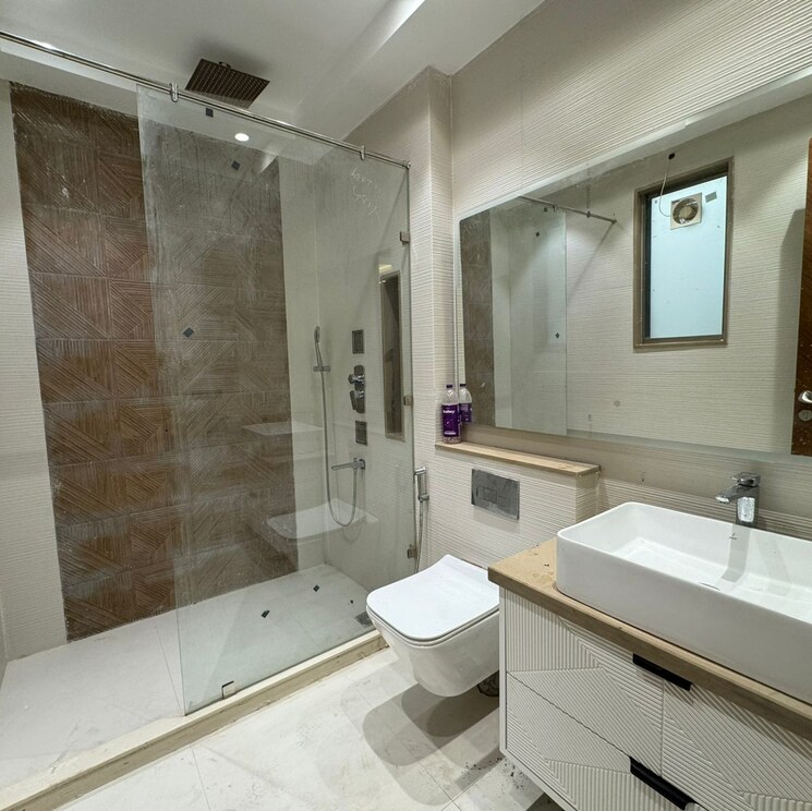 Bathroom, vasant kunj 3 Bedroom 1800 Sq.Ft. Builder Floor In Vasant Kunj Delhi 9125133
