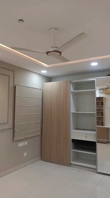 Room in 3 BHK Apartment at Prestige High Fields, Gachibowli – for Rent