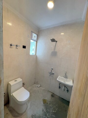 Bathroom in 1 BHK Builder Floor at Saket – for Rent