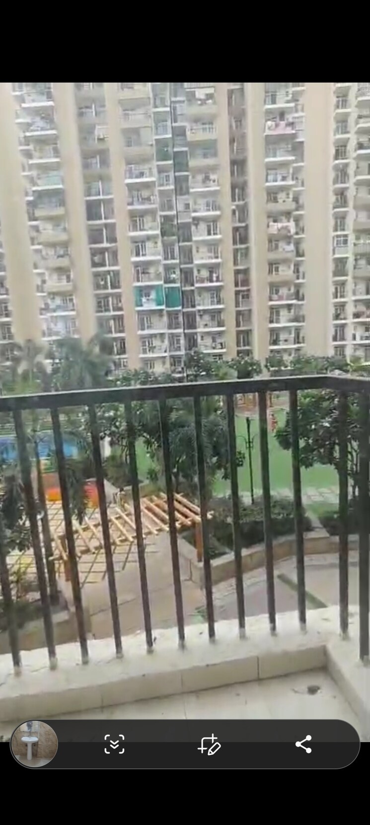 Gym, gaur-city-4th-avenue 3.5 Bedroom 1400 Sq.Ft. Apartment In Sector 4 Greater Noida Greater Noida 9125182