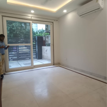 Room in 3 BHK Builder Floor at Chittaranjan Park – for Rent