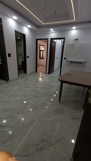 Room in 3.5 BHK Builder Floor at Govindpuri – for Sale