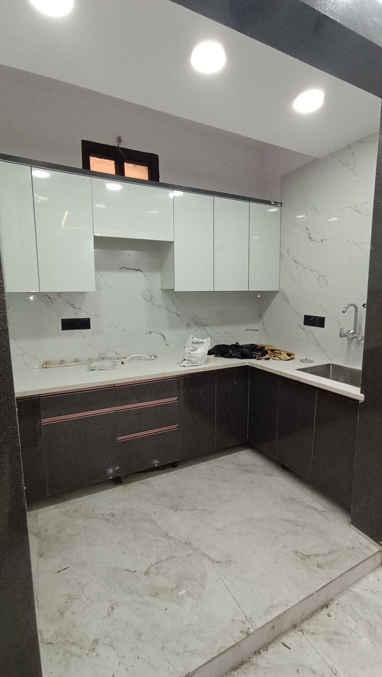 Kitchen, govindpuri 3.5 Bedroom 900 Sq.Ft. Builder Floor In Govindpuri Delhi 9125202