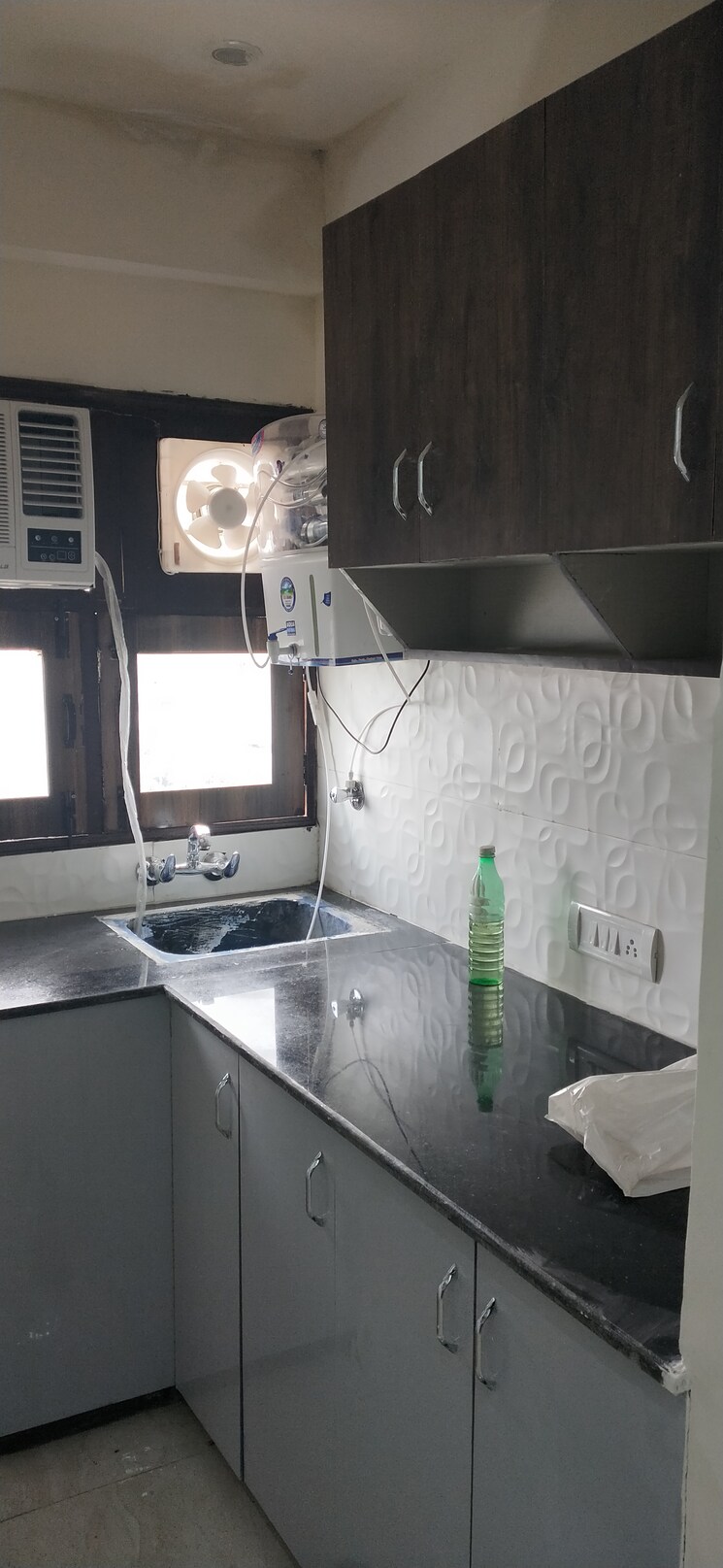 Kitchen, vatika-city 1 RK 200 Sq.Ft. Apartment In Sector 49 Gurgaon 9125201