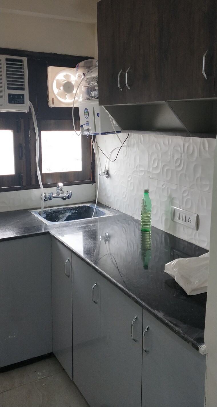 Kitchen, vatika-city 1 RK 200 Sq.Ft. Apartment In Sector 49 Gurgaon 9125201