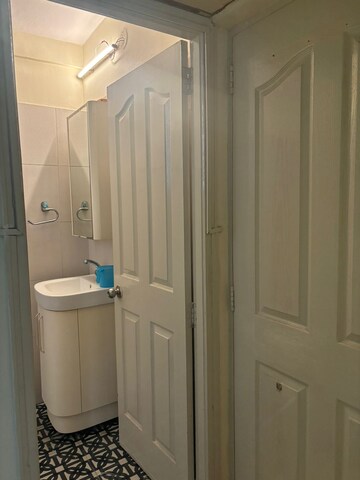 Bathroom in 3 BHK Builder Floor at Rt Nagar – for Rent