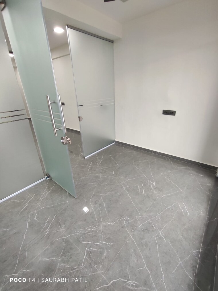 Bathroom, lodha-signet-palava Commercial Office Space 350 Sq.Ft. In Dombivli East Thane 9125224