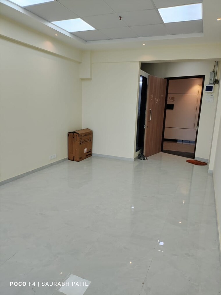 Room, lodha-signet-palava Commercial Office Space 250 Sq.Ft. In Dombivli East Thane 9125229