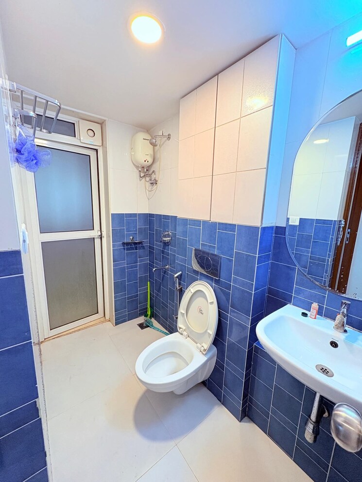 Bathroom, lodha-amara 2 Bedroom 672 Sq.Ft. Apartment In Kolshet Road Thane 9125233